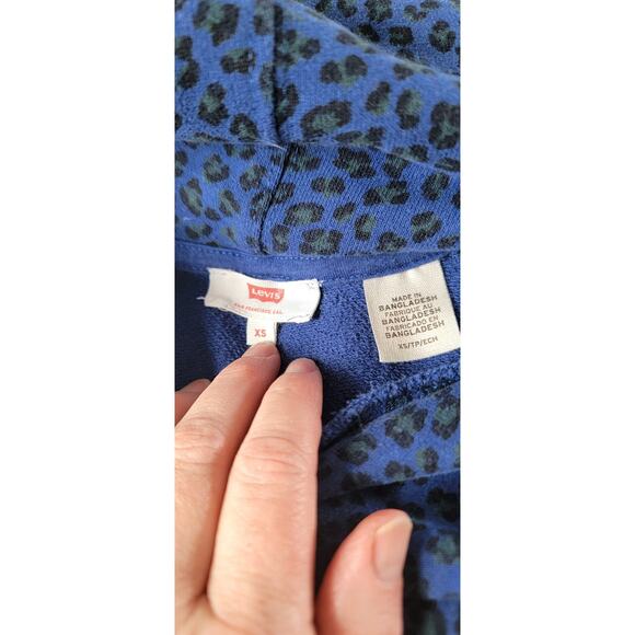 Women's Levis Blue Green Leopard Print Hoodie Pullover Size XS - Picture 4 of 5